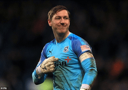 MU thắng đậm đội bóng yếu, HLV Solskjaer mỉa mai thủ môn đối phương