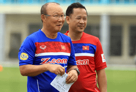 Trợ lý Lê Huy Khoa: 'Bóng đá mang lại cho ta nhiều trải nghiệm hơn là tiền bạc'