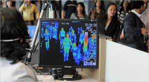 Đại học Sư phạm Kỹ thuật TP.HCM trang bị súng đo thân nhiệt phòng corona