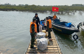 Biên phòng Quảng Ninh bắt giữ người đàn ông xuất lậu gần 9.000 khẩu trang y tế