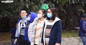 Thượng tọa Thích Đức Thiện: Đeo khẩu trang đi lễ chùa không ảnh hưởng tâm linh