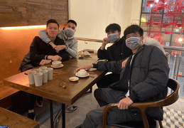 Xuân Trường, Đức Huy đeo khẩu trang gặp nhau, tránh virus corona