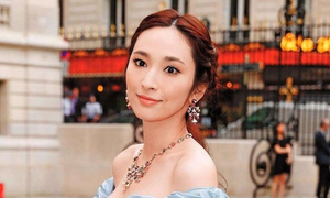 Siêu mẫu Đài Loan Ngô Bội Từ sinh con thứ 4 cho đại gia dù không danh phận