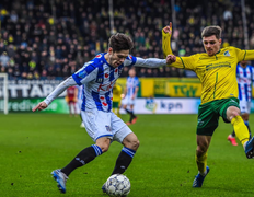 SC Heerenveen thua đội bóng yếu, Văn Hậu cam chịu cảnh dự bị 