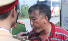 Cục CSGT vẫn duy trì kiểm tra nồng độ cồn đối với tài xế