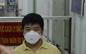 Niềm vui của bệnh nhân nhiễm virus corona ở TP.HCM ngày xuất viện