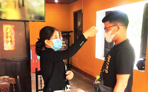 Tháo dỡ 4 bảng thông báo từ chối phục vụ khách Trung Quốc ở Hội An