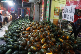 Nông sản 'tắc biên', quay về nội địa chờ tiêu thụ: Chuyên gia hiến kế 'giải cứu'