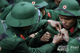 Tân binh sốt quá 7 ngày sẽ không được nhập ngũ