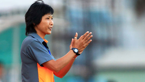 Trợ lý tuyển nữ Việt Nam về nước chịu tang bố, bỏ lỡ vòng loại Olympic 2020