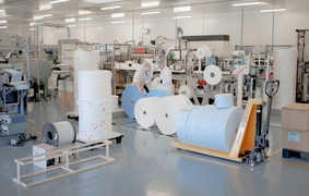 The New York Times: Khẩu trang y tế trên toàn cầu đang được bổ sung thế nào?