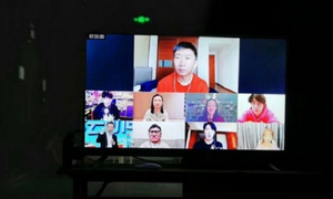 Show Trung Quốc ghi hình tại nhà để đối phó với dịch corona