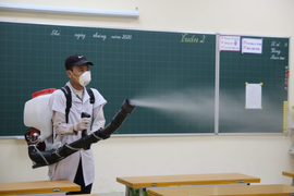 Hà Nội phun khử khuẩn 3 lần, sẵn sàng đón học sinh trở lại trường
