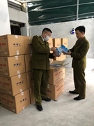 Phát hiện người Trung Quốc thu gom số lượng lớn khẩu trang tại Hà Nội