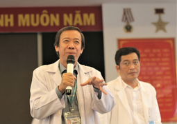 Bị gọi điện liên tục hỏi về corona, bác sĩ cảm thấy áp lực