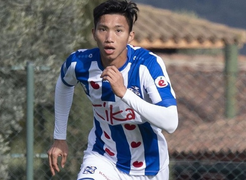 Văn Hậu lại đá trọn 90 phút cho Jong Heerenveen