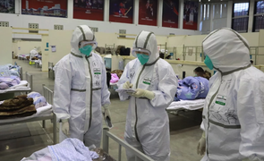 SCMP: Ít nhất 500 nhân viên y tế ở Vũ Hán nhiễm virus corona