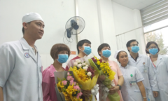 Vợ và con trai đón bệnh nhân Li Ding xuất viện, xúc động cảm ơn bác sĩ Việt Nam