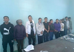 Đột kích sới bạc ở Kon Tum, bắt giữ 11 'con bạc'