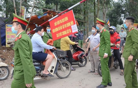 'Sơn Lôi chúng tôi không làm ra bệnh, sao lại kỳ thị chúng tôi?'