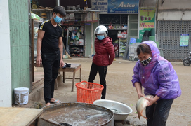 20 ngày cách ly hơn 10.000 người ở Sơn Lôi, Vĩnh Phúc: Thực phẩm đâu phục vụ dân?