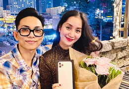 Được chồng tặng quà bất ngờ dịp Valentine, Khánh Thi hỏi: 'Anh vừa làm điều gì sai với em?'
