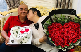 Những hình ảnh đời thường đong đầy hạnh phúc của vợ chồng NSND Hồng Vân