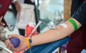 Covid-19 có lây qua đường máu không?