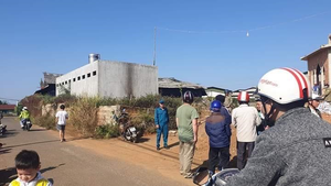 Phát hiện thi thể cháy đen tại khu đất trống 