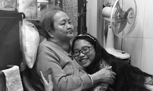 Phương Mỹ Chi đau buồn, cảm thấy trống rỗng khi bà ngoại qua đời