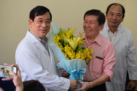 Bệnh nhân Việt kiều nhiễm Covid-19 xuất viện 