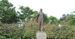 Một số thông tin xuyên tạc việc đặt tượng Lenin ở TP Vinh