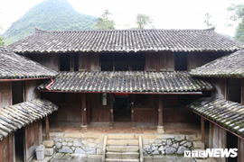 Con cháu vua Mèo được chia bao nhiêu phí tham quan dinh thự họ Vương?