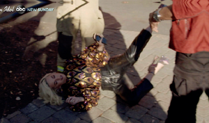 Katy Perry ngã vì bị ngạt khí gas