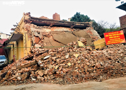 Ngôi nhà thuộc trạm phát sóng Bạch Mai bị phá: Đơn vị quản lý đề xuất lợp lại mái tôn