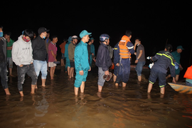 Lật thuyền ở Quảng Nam: Tìm được 5 thi thể nạn nhân