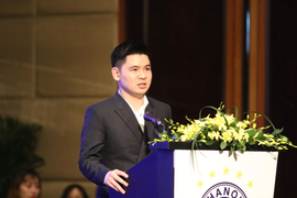 Tân Chủ tịch Hà Nội FC từng chi hàng trăm tỷ đồng mua cổ phiếu SHB