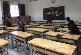 Giáo viên làm việc xuyên ngày nghỉ, tổng vệ sinh trường lớp