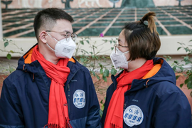 Lễ kết hôn đặc biệt tại bệnh viện dã chiến ở Vũ Hán