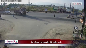 Tài xế say xỉn lao vào dải phân cách