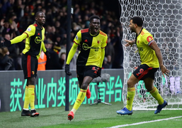 Thua đậm Watford, Liverpool đứt chuỗi bất bại ở Ngoại hạng Anh