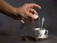 Nghi vấn bố pha thuốc chuột cùng các con uống khiến 2 người chết