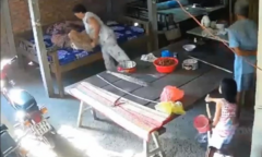 Kẻ ngược đãi bố mẹ già có thể bị phạt tù đến 5 năm