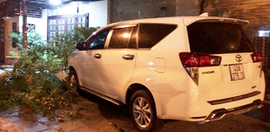 Trốn chốt kiểm tra nồng độ cồn, tài xế ô tô gây tai nạn