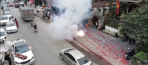 Đốt pháo đỏ đường trong đám cưới: Chủ tịch Hà Nội chỉ đạo xử nghiêm