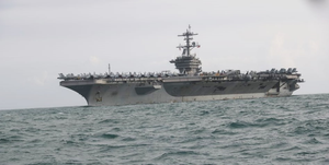 Ảnh: Đội tàu sân bay CVN-71 của Hải quân Mỹ vào Đà Nẵng