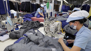 Doanh nghiệp được gia hạn thuế, giảm phí để ứng phó Covid-19