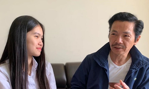 NSND Trung Anh viết tâm thư gửi con gái, kể thời lấy vợ ‘chỉ có vai diễn lận lưng’