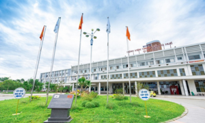 Huế cách ly tại bệnh viện 2 người cùng khoang máy bay với bệnh nhân Covid-19 thứ 17