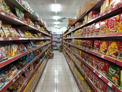 Siêu thị, chợ dân sinh Hà Nội đầy ắp hàng hóa